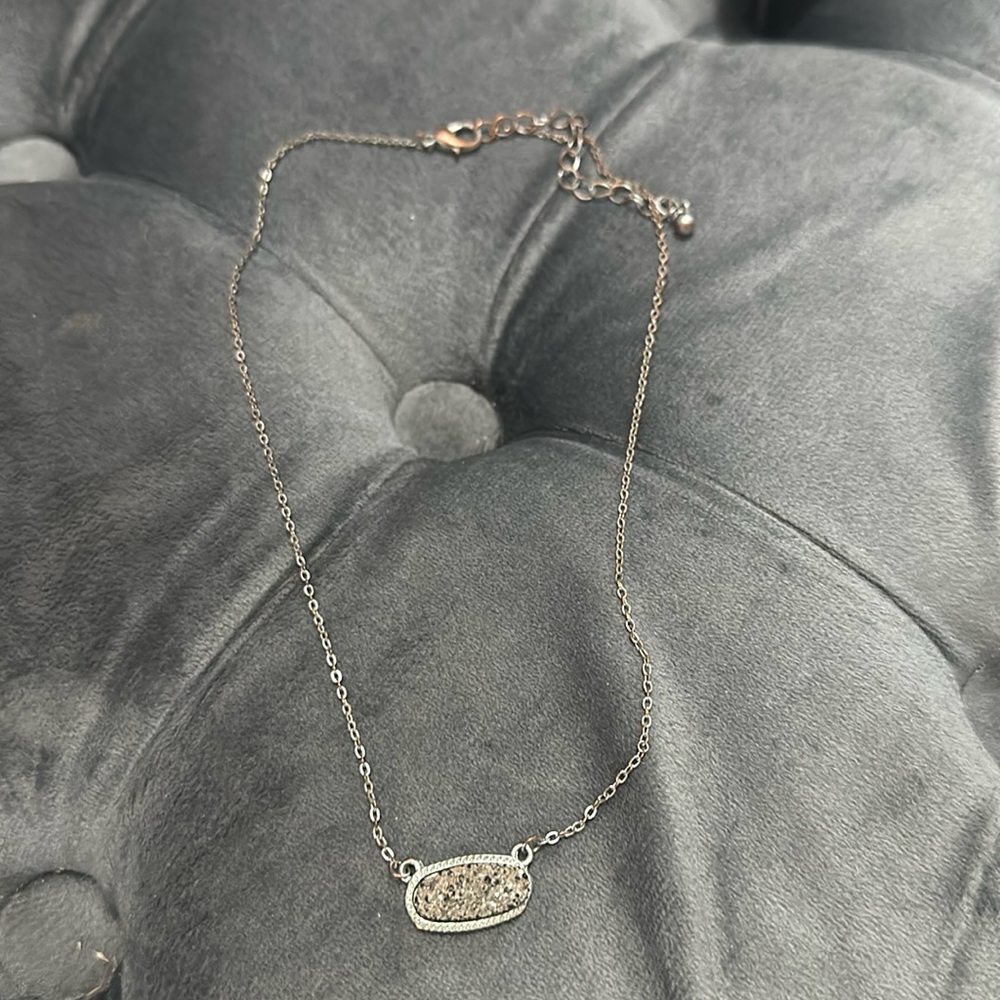 Kendra Scott Necklace